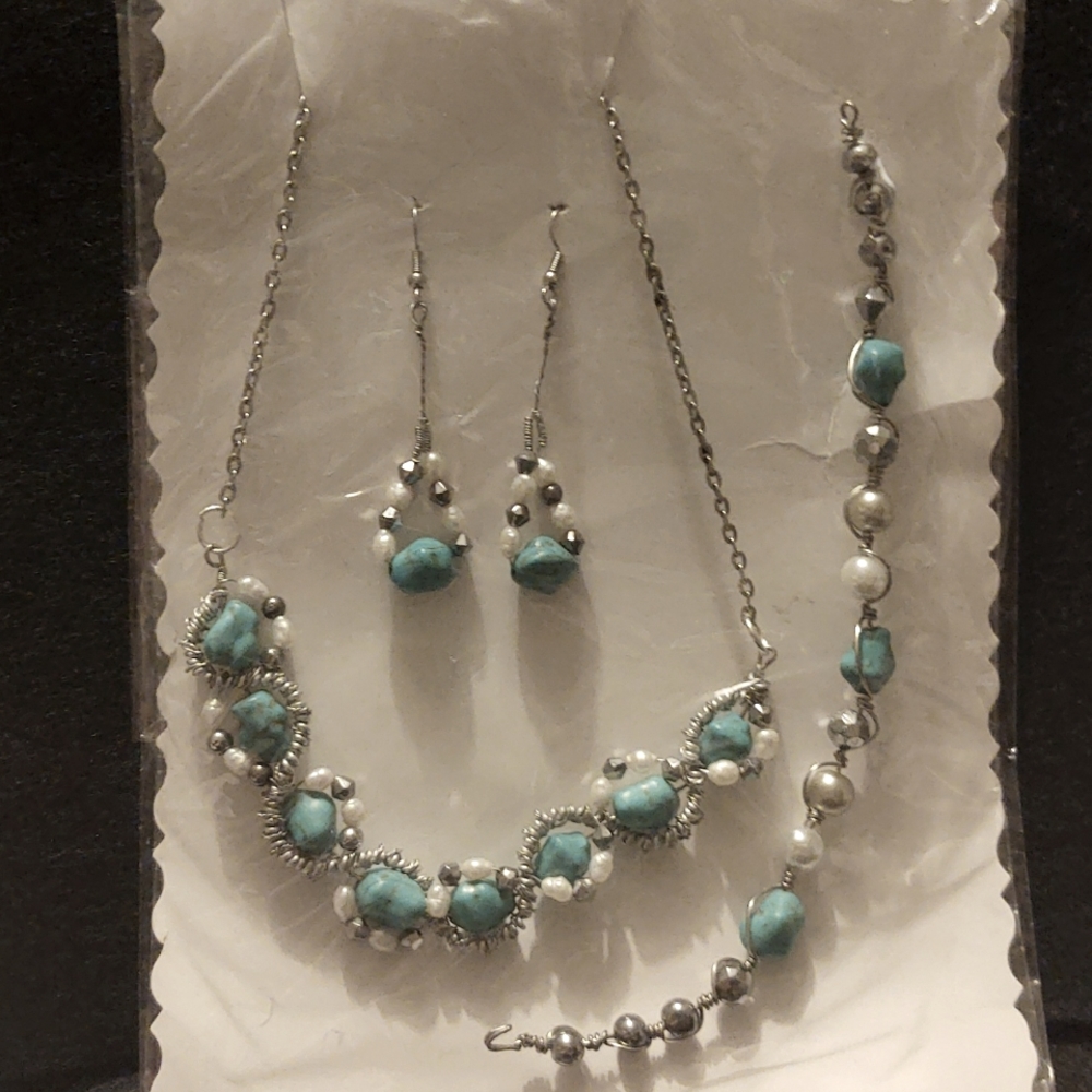Hand wired turquoise nuggets necklace bracelet is also hand wired turquoise nugg